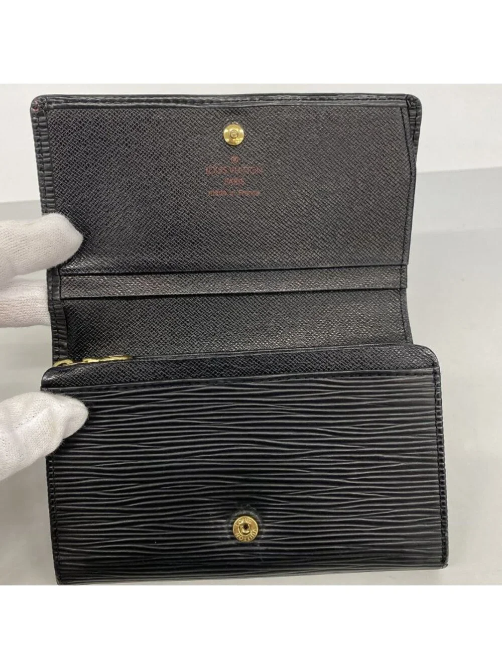 Louis Vuitton Wallet Epi Portefeuille Tresor Noir